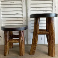 Holz Hocker “Nick” braun