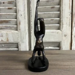 POSE Statue Bronze/Schwarz