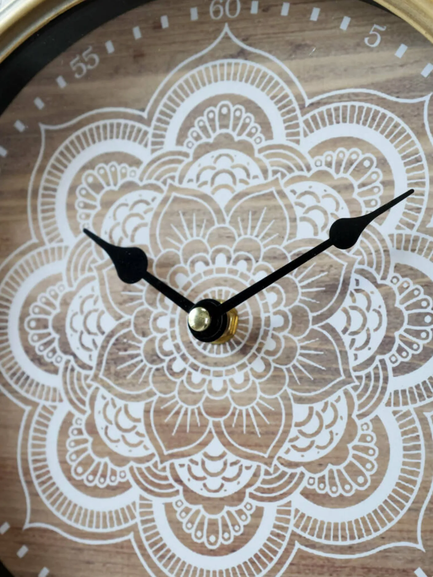 Wanduhr antique creme